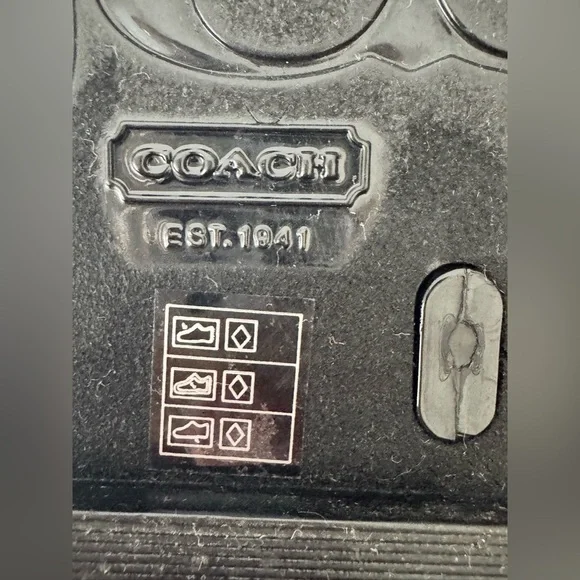 NWOB COACH Piccadilly Jelly Thong Iconic Embossed C Logo Flip Flop Sandals 9 - Picture 8 of 10